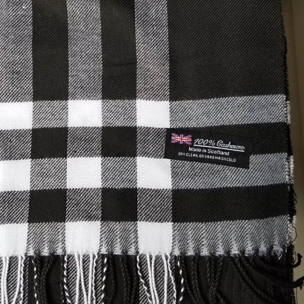 Cashmere Red Black White Plaid Scarf 12"โx 72" NEW! 100% ScottishโCashmere